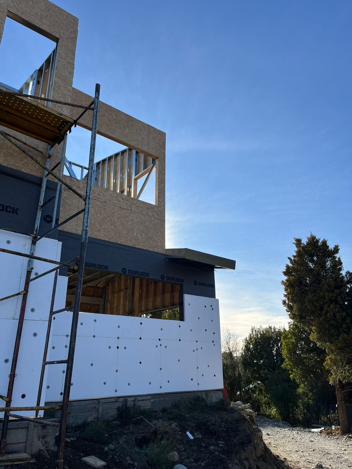 Revestimientos Patagonia - Obra Lomas del Cauquén 5 - RH Bariloche