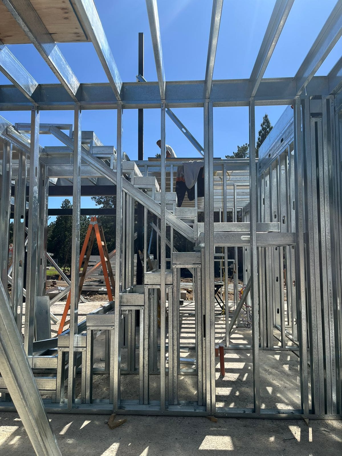 Montajes estructuras Bariloche - Obra Dos Valles 3 - RH Construcción